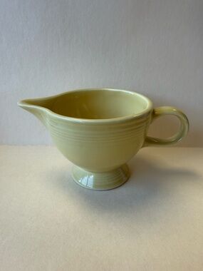 Vintage Homer Laughlin Antique Gold (Ironstone) Ceramic Gravy Boat.